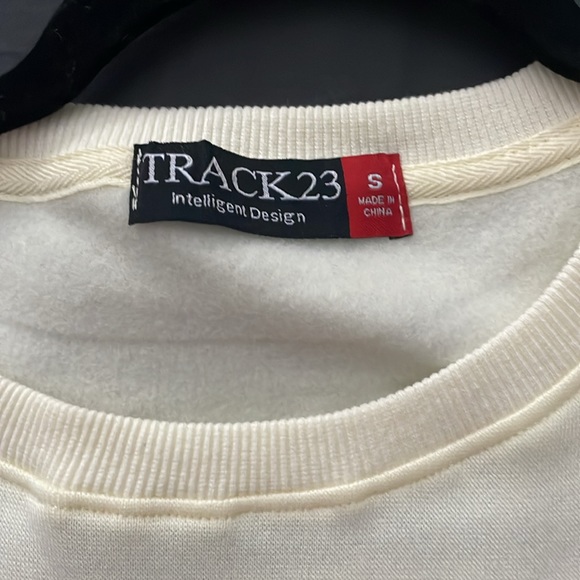 Track 23 Funky Crew Neck - Picture 2 of 3